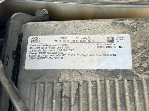 Used 2019 Chevrolet Tahoe LS w/ Enhanced Driver Alert Package AWD/4WD image 37