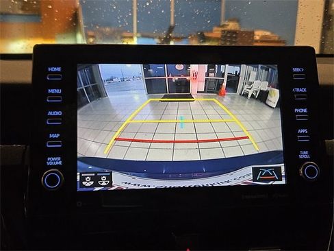 Used 2023 Toyota Camry SE image 17