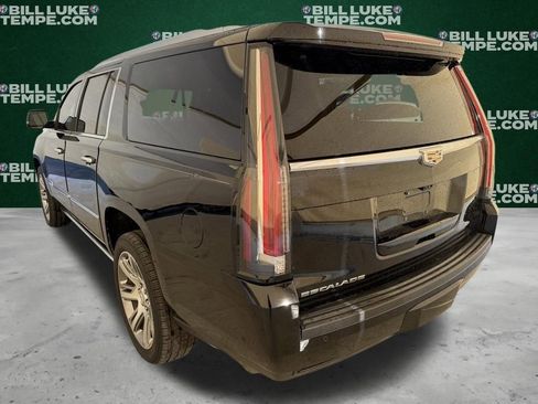 Used 2017 Cadillac Escalade ESV Premium Luxury image 4