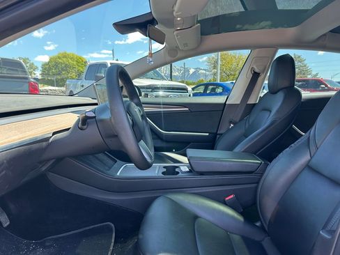 Used 2022 Tesla Model 3 Long Range AWD/4WD image 23