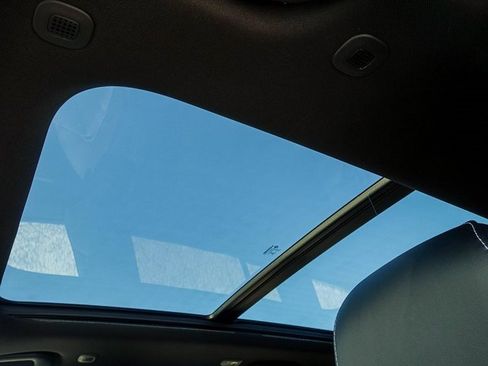 New 2025 Jeep Grand Cherokee Limited image 11