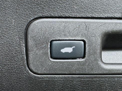 Used 2017 Acura MDX SH-AWD w/ Technology Package image 31