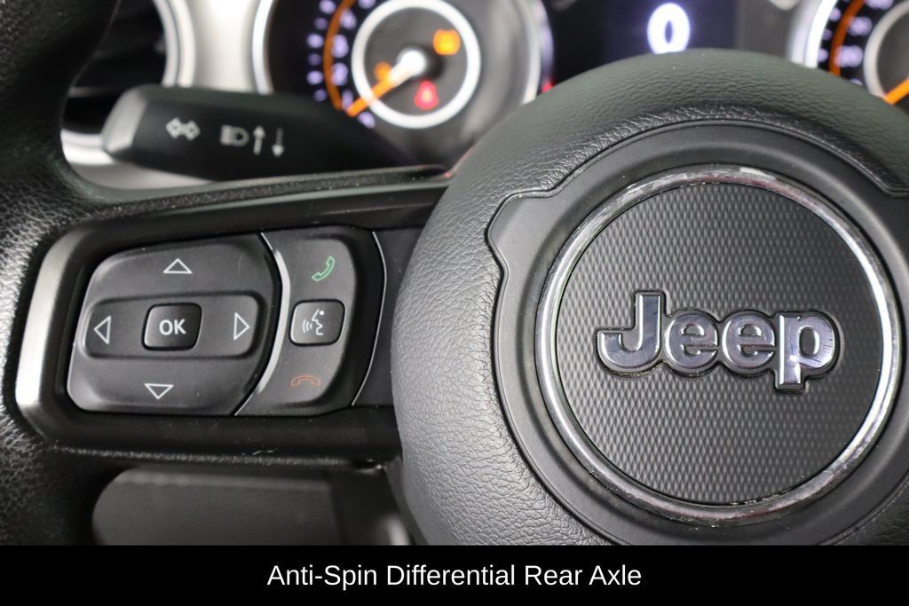 Used 2022 Jeep Gladiator Sport AWD/4WD image 8
