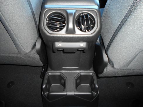 New 2026 Jeep Wrangler Unlimited Sport image 21