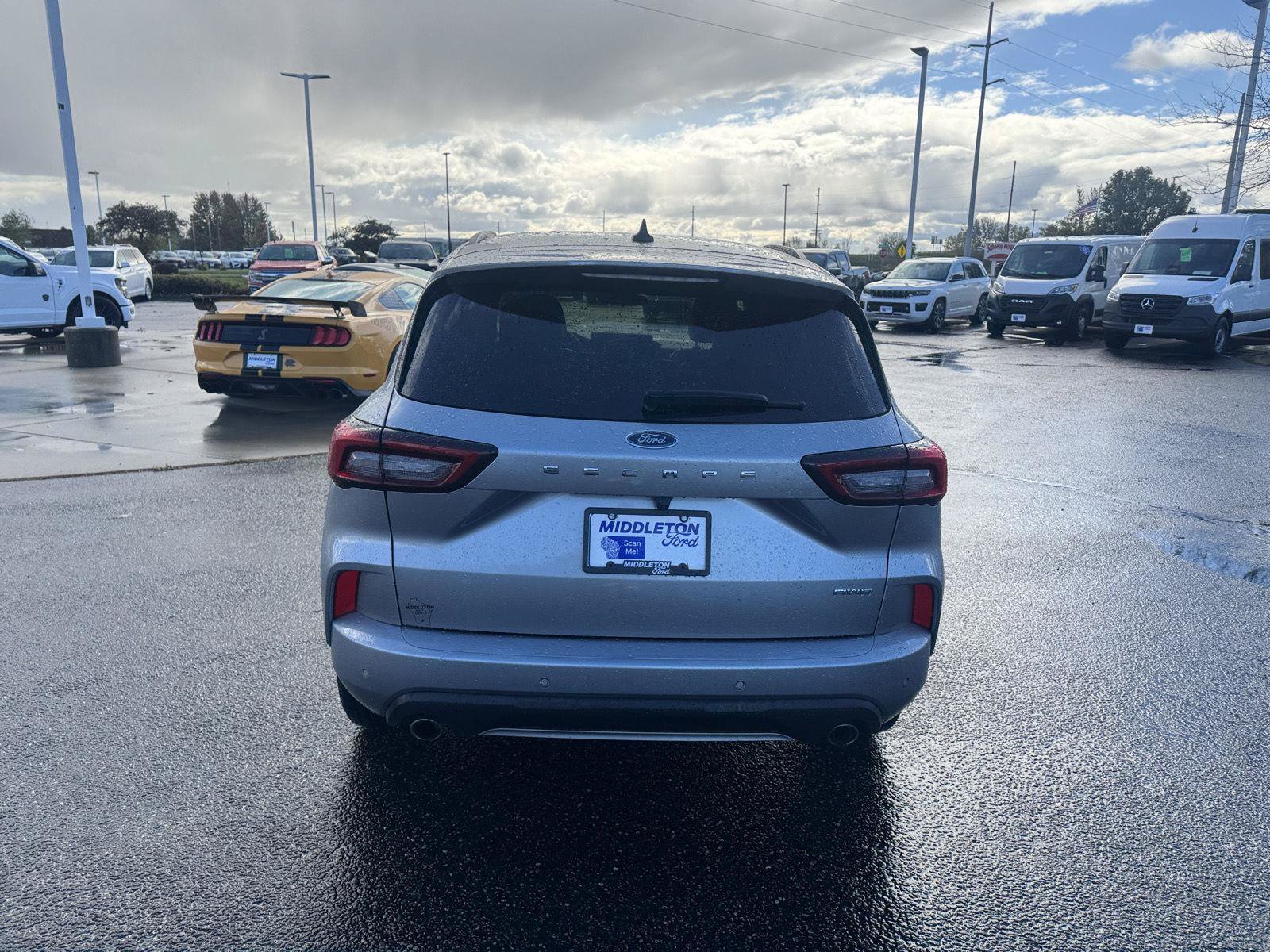 Used 2024 Ford Escape ST-Line w/ Tech Pack #1 AWD/4WD image 6