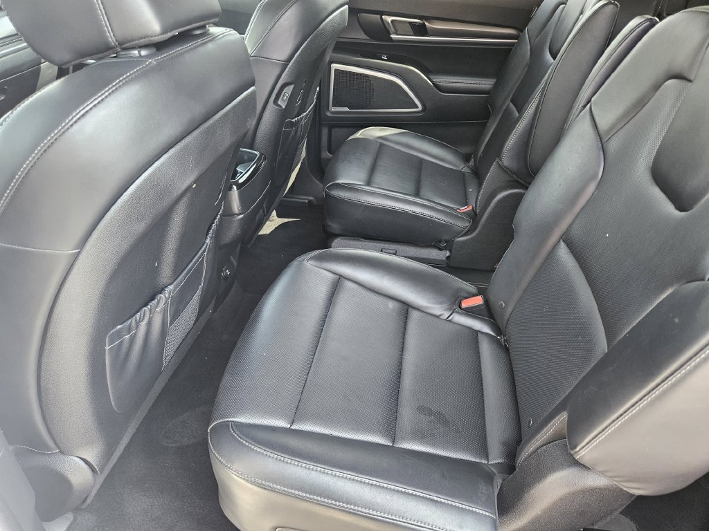 Used 2024 Kia Telluride S FWD image 28