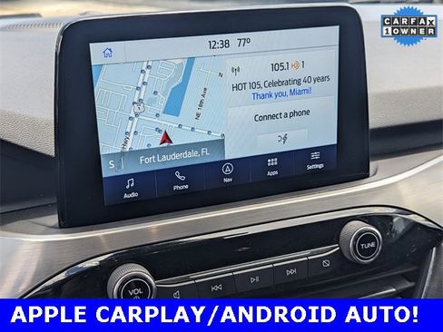 Used 2021 Ford Escape Titanium image 3