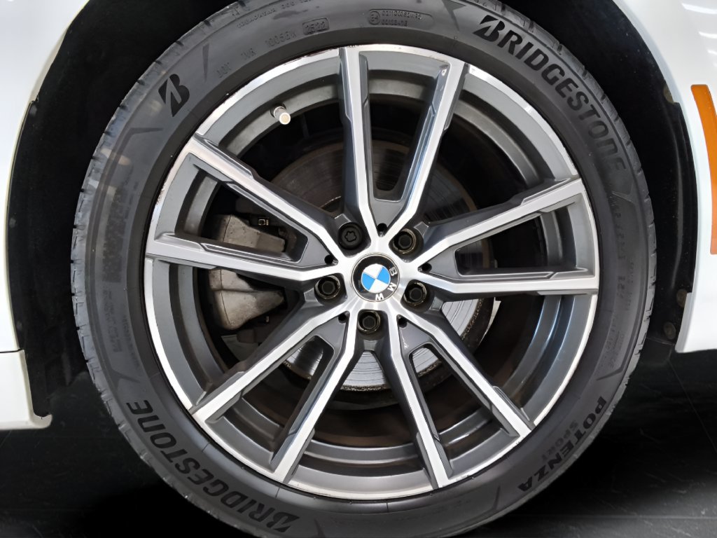 Used 2021 BMW 330e xDrive w/ Premium Package AWD/4WD image 11