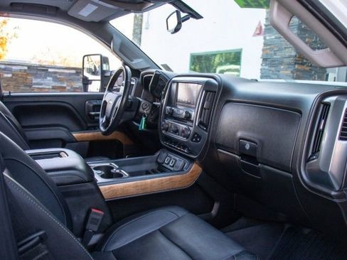 Used 2017 Chevrolet Silverado 3500 LTZ w/ Duramax Plus Package image 17