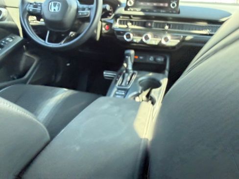Used 2023 Honda Civic Sport image 19