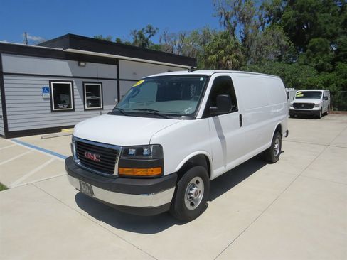 Used 2024 GMC Savana 2500 w/ Driver Convenience Package RWD image 3
