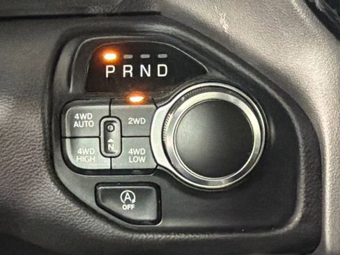 Used 2021 RAM 1500 Big Horn image 31