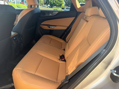 Used 2023 Lexus NX 350 AWD image 9