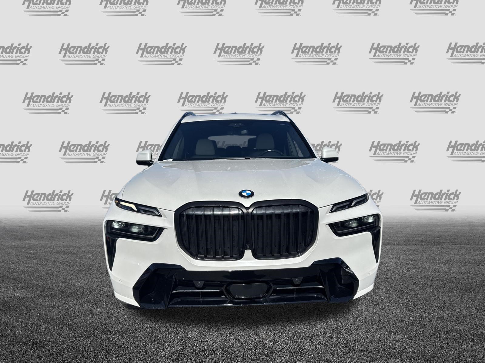 Used 2023 BMW X7 xDrive40i w/ Executive Package AWD/4WD image 6