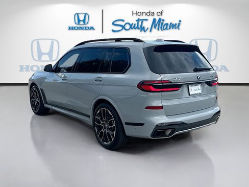 Used 2025 BMW X7 xDrive40i w/ M Sport Package image 5