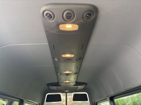 Used 2025 Mercedes-Benz Sprinter 2500 image 26