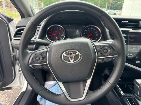 Used 2019 Toyota Camry XSE w/ Driver Assist Package FWD image 17