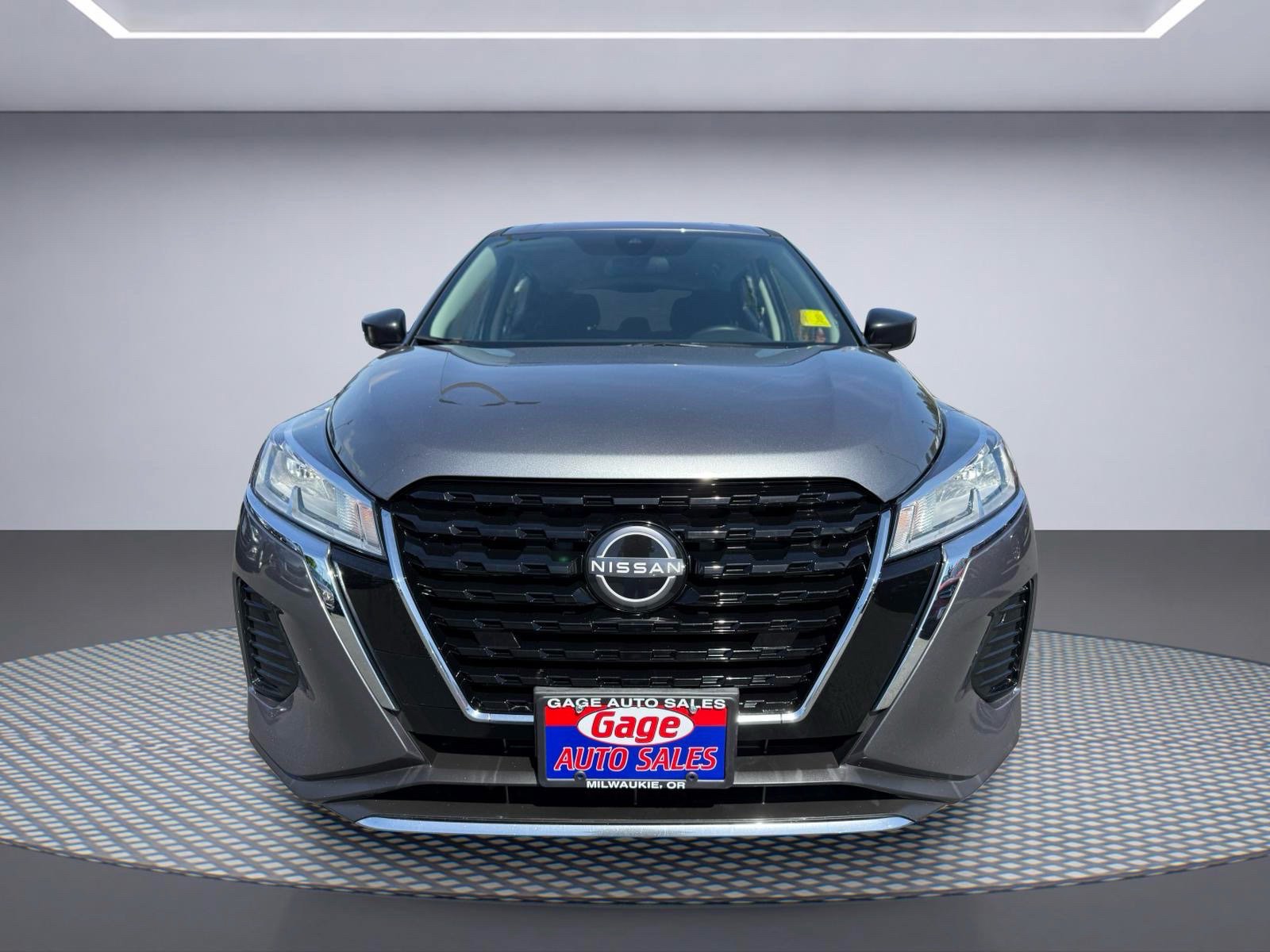 Used 2023 Nissan Kicks S FWD image 11