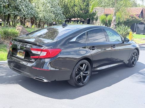 Used 2019 Honda Accord Sport image 6