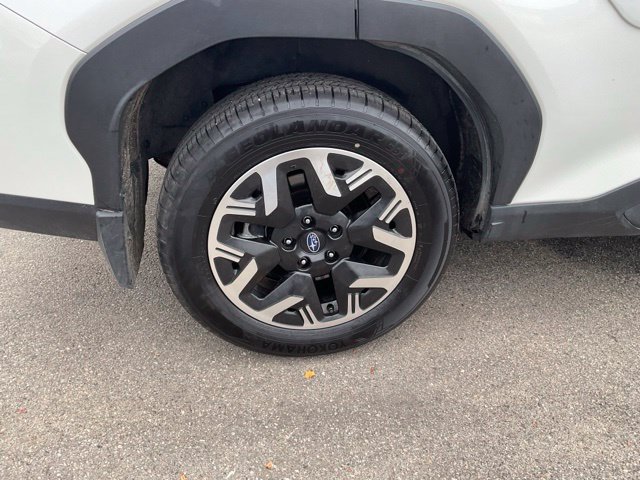Certified 2025 Subaru Forester AWD/4WD image 9