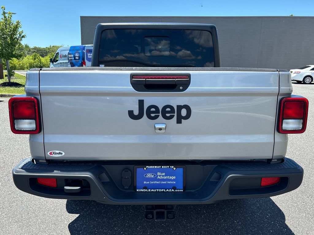 Used 2021 Jeep Gladiator Sport AWD/4WD image 24