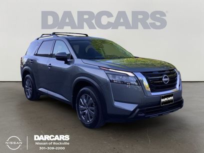 Used 2025 Nissan Pathfinder SV