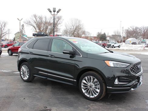 Used 2024 Ford Edge Titanium w/ Titanium Elite Package image 2
