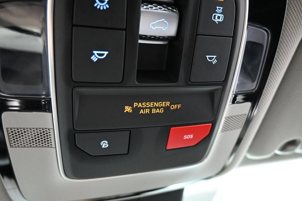 Used 2023 Hyundai Santa Fe SEL w/ Premium Package FWD image 32