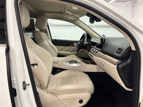 Certified 2025 Mercedes-Benz GLE 450e 4MATIC image 23