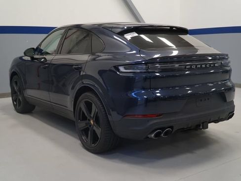 Certified 2026 Porsche Cayenne Coupe AWD/4WD image 3