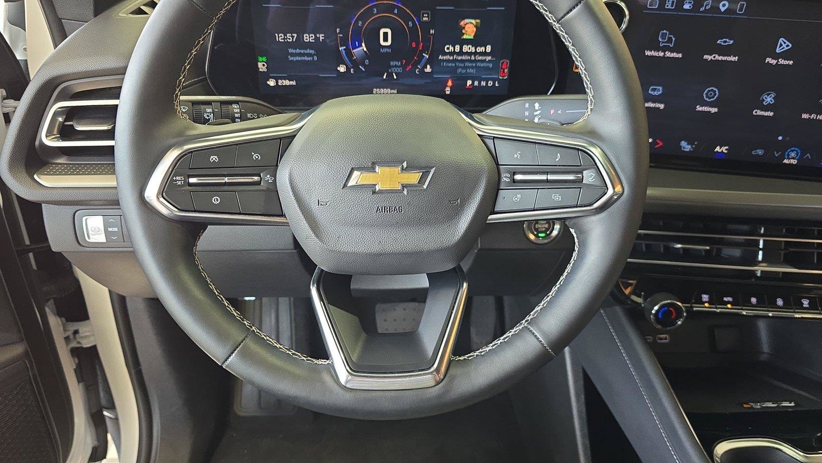 Used 2026 Chevrolet Traverse LT w/ Driver Confidence Package FWD image 27