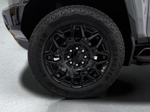 New 2025 GMC Hummer EV 3X w/ LPO, Dark Essentials Package AWD/4WD image 29
