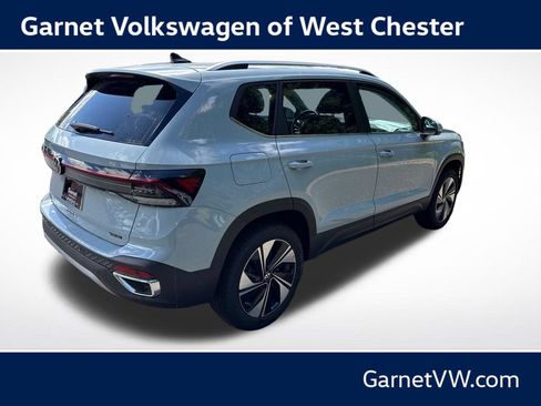 New 2026 Volkswagen Taos SE AWD/4WD image 5
