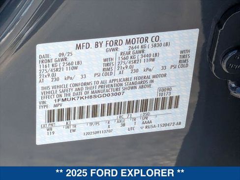 Used 2025 Ford Explorer ST-Line w/ Premium Package image 25