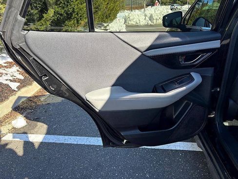 Used 2020 Subaru Outback Premium image 13