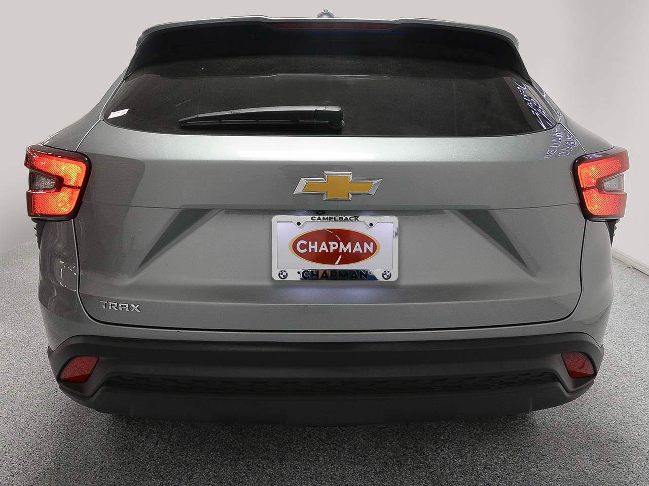 Used 2025 Chevrolet Trax LS FWD image 4