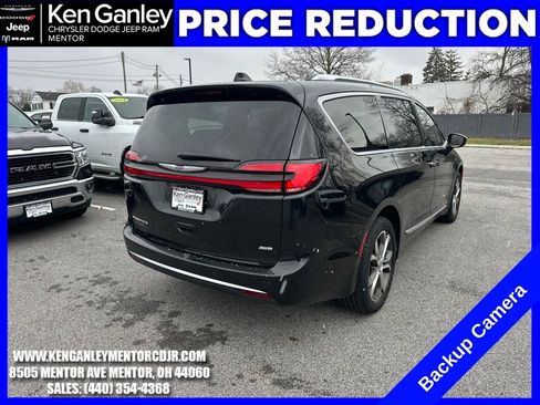 Certified 2021 Chrysler Pacifica Pinnacle image 10