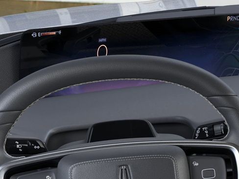 New 2026 Lincoln Navigator Premiere image 13