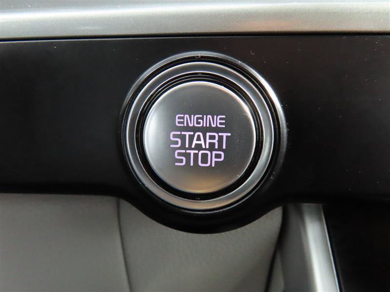 Used 2023 Kia Carnival LX FWD image 18