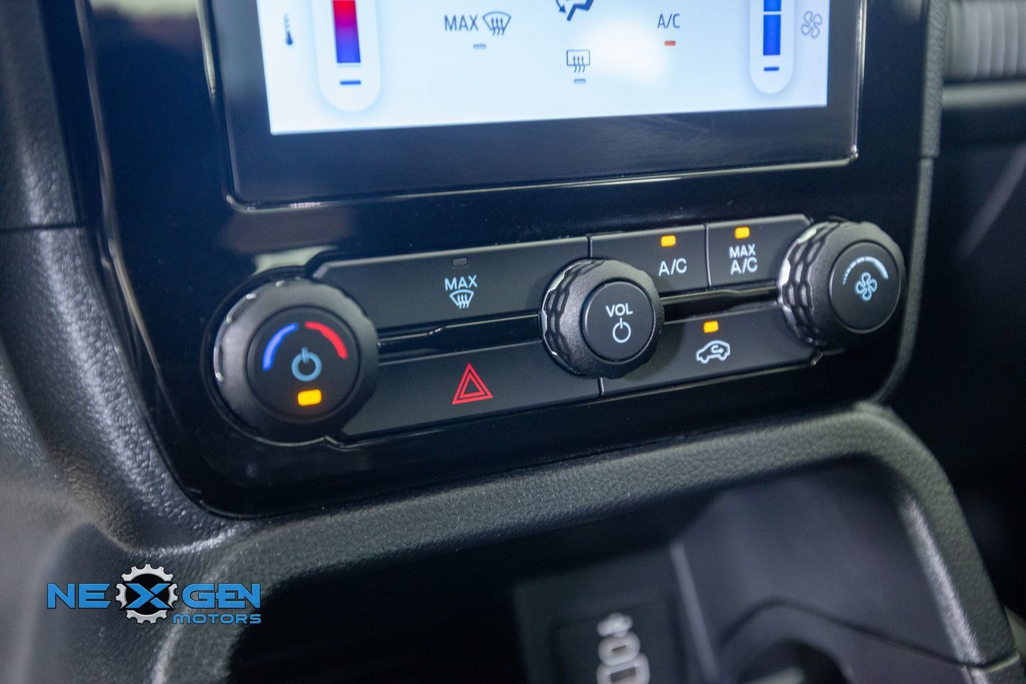 Used 2024 Ford Ranger XLT w/ Advanced Towing Package AWD/4WD image 23