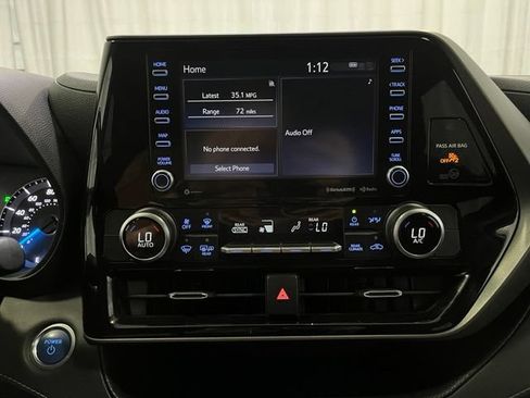 Certified 2021 Toyota Highlander LE AWD/4WD image 20