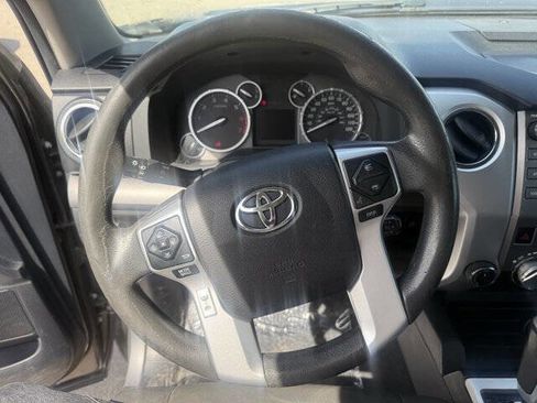 Used 2015 Toyota Tundra SR5 w/ SR5 Upgrade Package AWD/4WD image 19