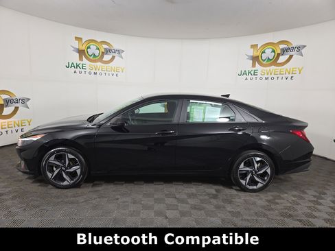 Used 2023 Hyundai Elantra SEL w/ Convenience Package image 4
