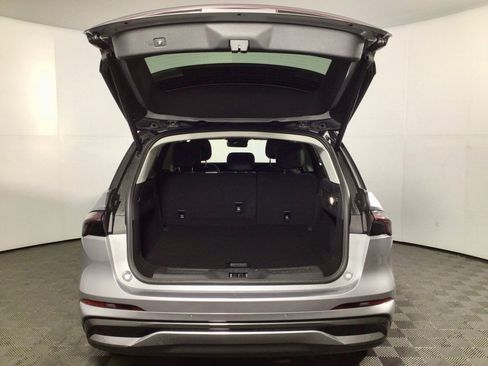 New 2026 Lincoln Nautilus Reserve w/ Jet Appearance Package image 14