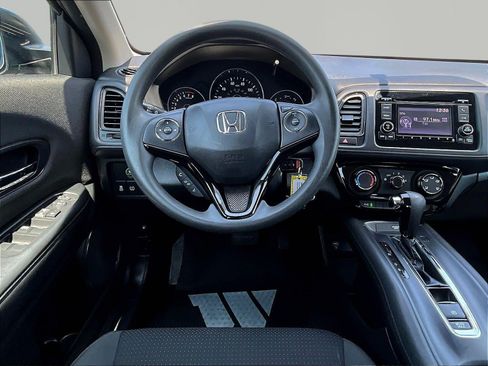 Used 2021 Honda HR-V LX image 8