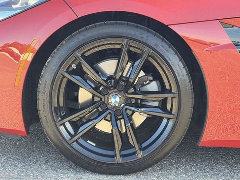 Certified 2022 BMW Z4 sDrive30i w/ M Sport Package image 11