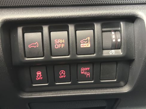 Used 2019 Subaru Forester Limited AWD/4WD image 31