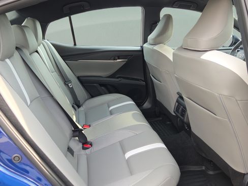 Used 2026 Toyota Camry SE FWD image 17