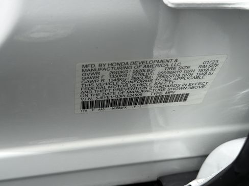 Used 2023 Acura MDX SH-AWD image 34