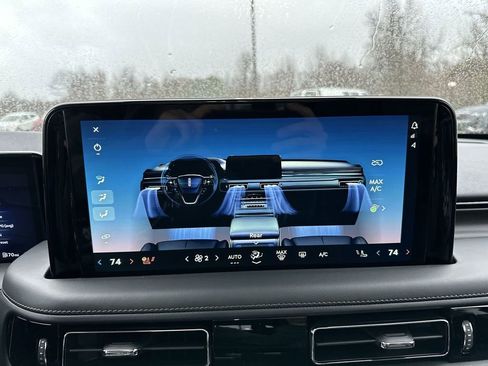 New 2025 Lincoln Aviator Reserve w/ Equipment Group 201A image 19